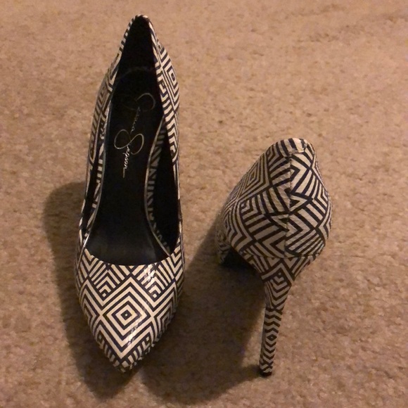 Jessica Simpson Platform Pumps - Picture 4 of 5